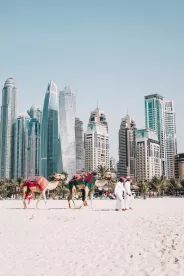Dubaj: V Dubaji najdete všechno. Zábavu, historii, pláže, poušť i luxus. (Foto: Unsplash.com)