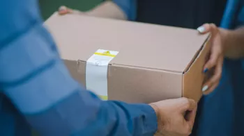 Jak poslat balík? Zásilkovna, Česká pošta a další možnosti