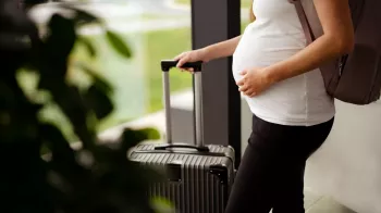 Létání v těhotenství: Kdy je cestování letadlem bezpečné?