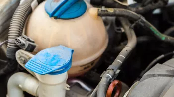Jak může vašemu motoru zavařit nevyhovující nemrznoucí kapalina?