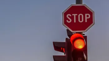 Čtvrtá barva na semaforech: Budoucnost dopravy řízené algoritmem