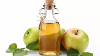 Na co pomáhá jablečný ocet?