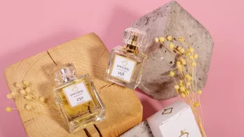Náhrady legendárních vůní parfémů – má cenu se o ně zajímat?
